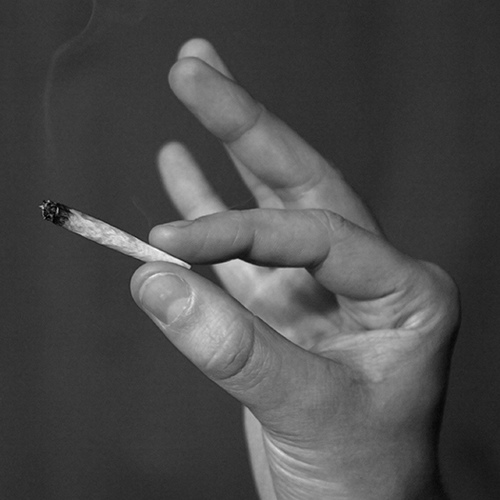 Joint in hand Joint in hand