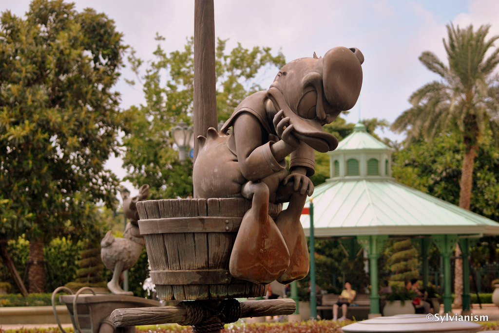 Donald Duck in a sad mood Donald Duck in a sad mood