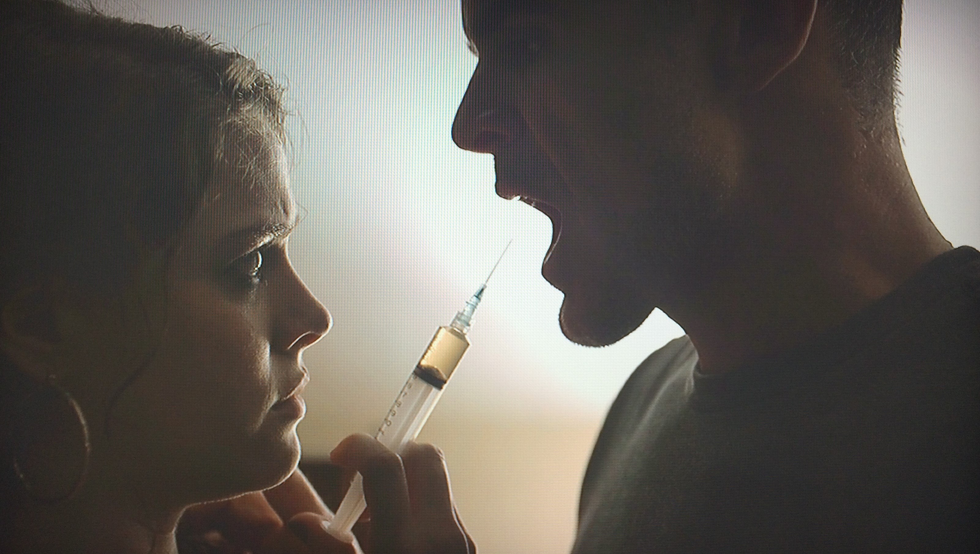 House of Cards Stamper Syringe Bourbon House of Cards Stamper Syringe Bourbon